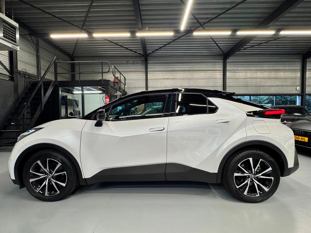 Toyota C-HR 1.8 Hybrid 140 First Edition NIEUWSTAAT, Auto's, Toyota, 725 kg, Euro 6, 4 cilinders, Wit