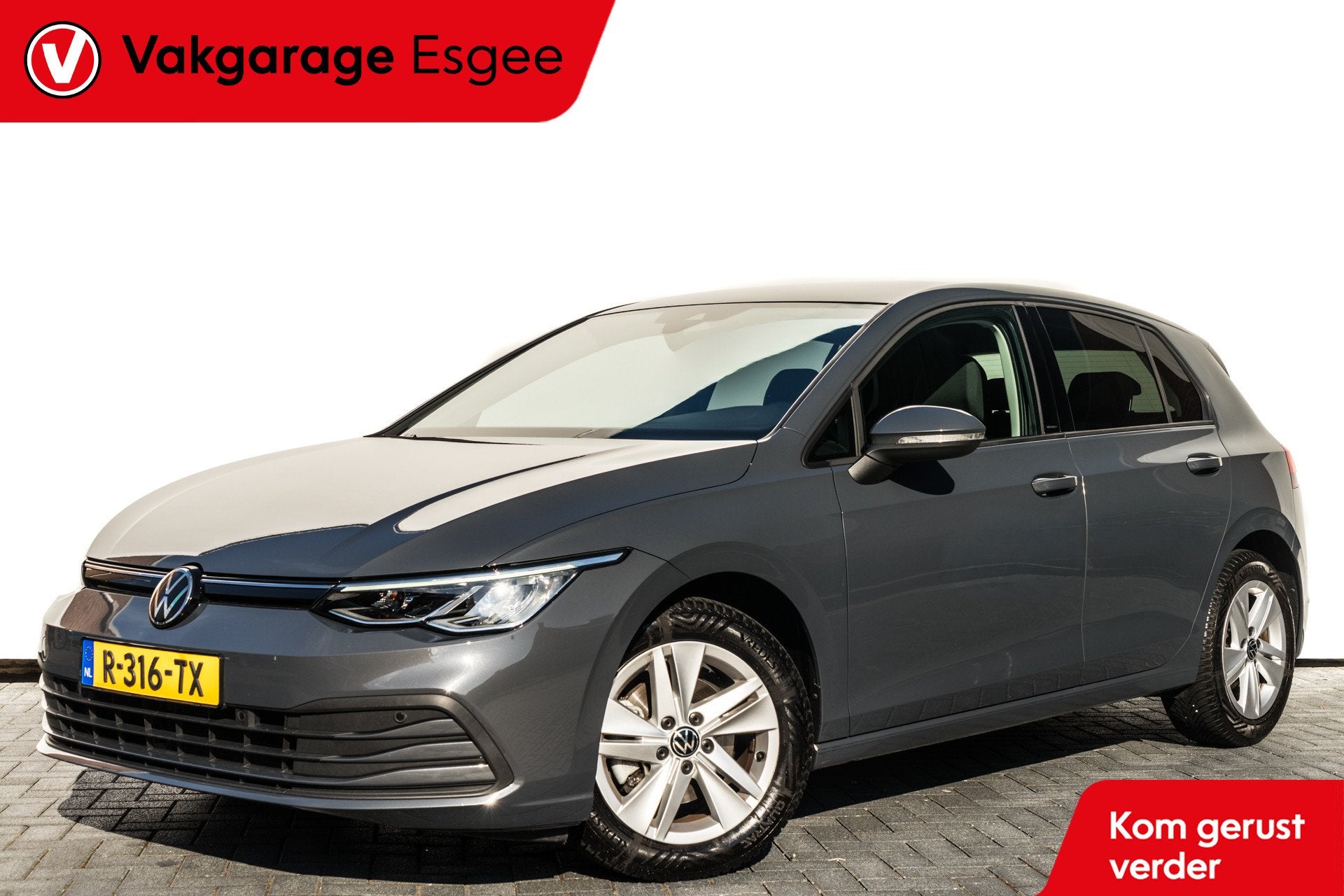 Volkswagen Golf 8 1.0 TSI 110 PK Life | 61 Dkm | 5 Drs | Ned, Stof, Gebruikt, Met garantie (alle), 620 kg