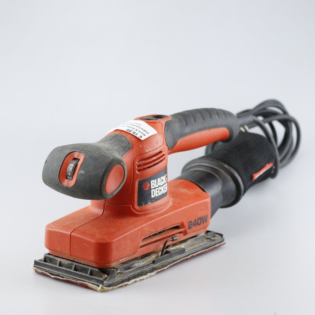 Black & Decker KA320E Vlakschuurmachine, Black en Decker, Zo goed als nieuw, Support@blackendecker.com, 701 E. Joppa Road
Towson, MD 21286
USA