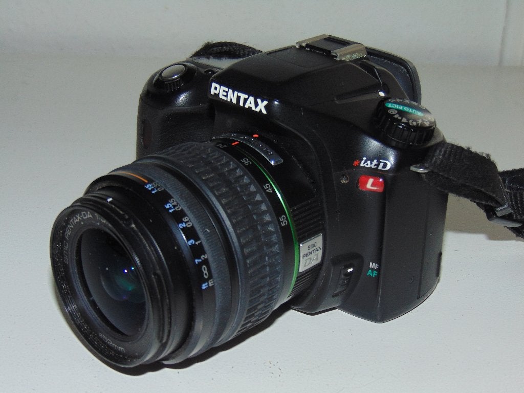 Pentax digitale camera *istD L, Spiegelreflex, 6 Megapixel, Ophalen of Verzenden, Niet werkend