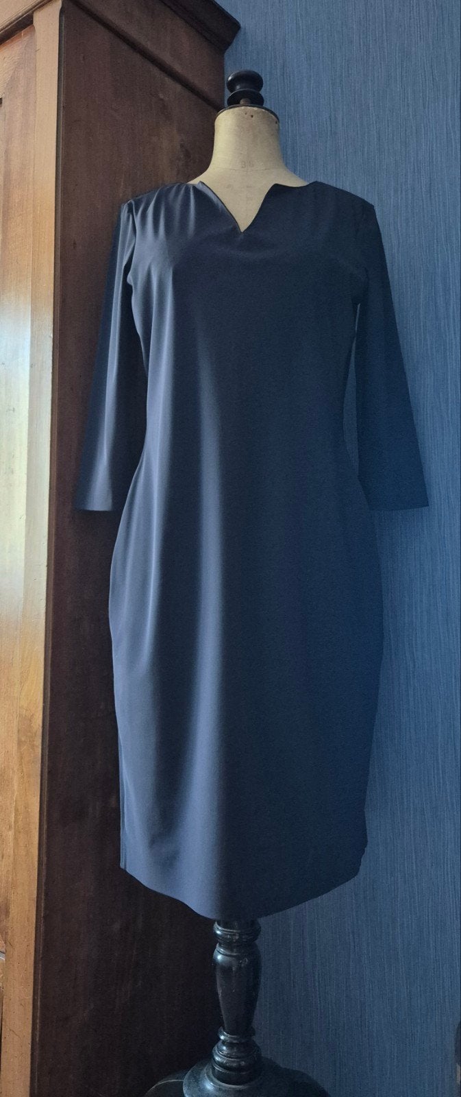 Oroblu travelstof jurk, donkerblauw 38, Maat 38/40 (M), Zo goed als nieuw, Knielengte, Oroblu.