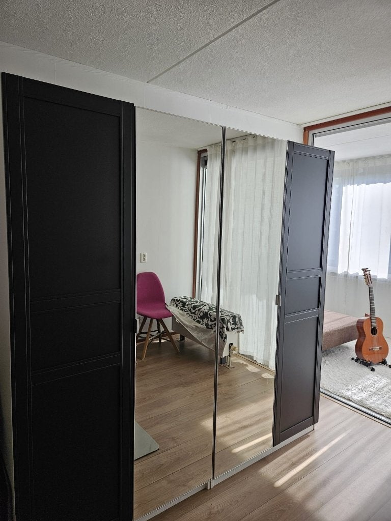 IKEA kledingkast PAX met spiegel, Ophalen, 100 tot 150 cm, 200 cm of meer, Met plank(en)