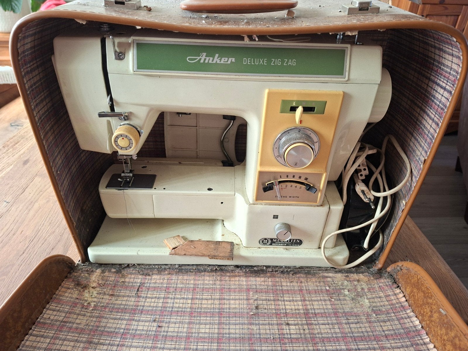 Anker Deluxe Zig Zag Naaimachine in Koffer, Ophalen of Verzenden, Gebruikt, Naaimachine, Overige merken