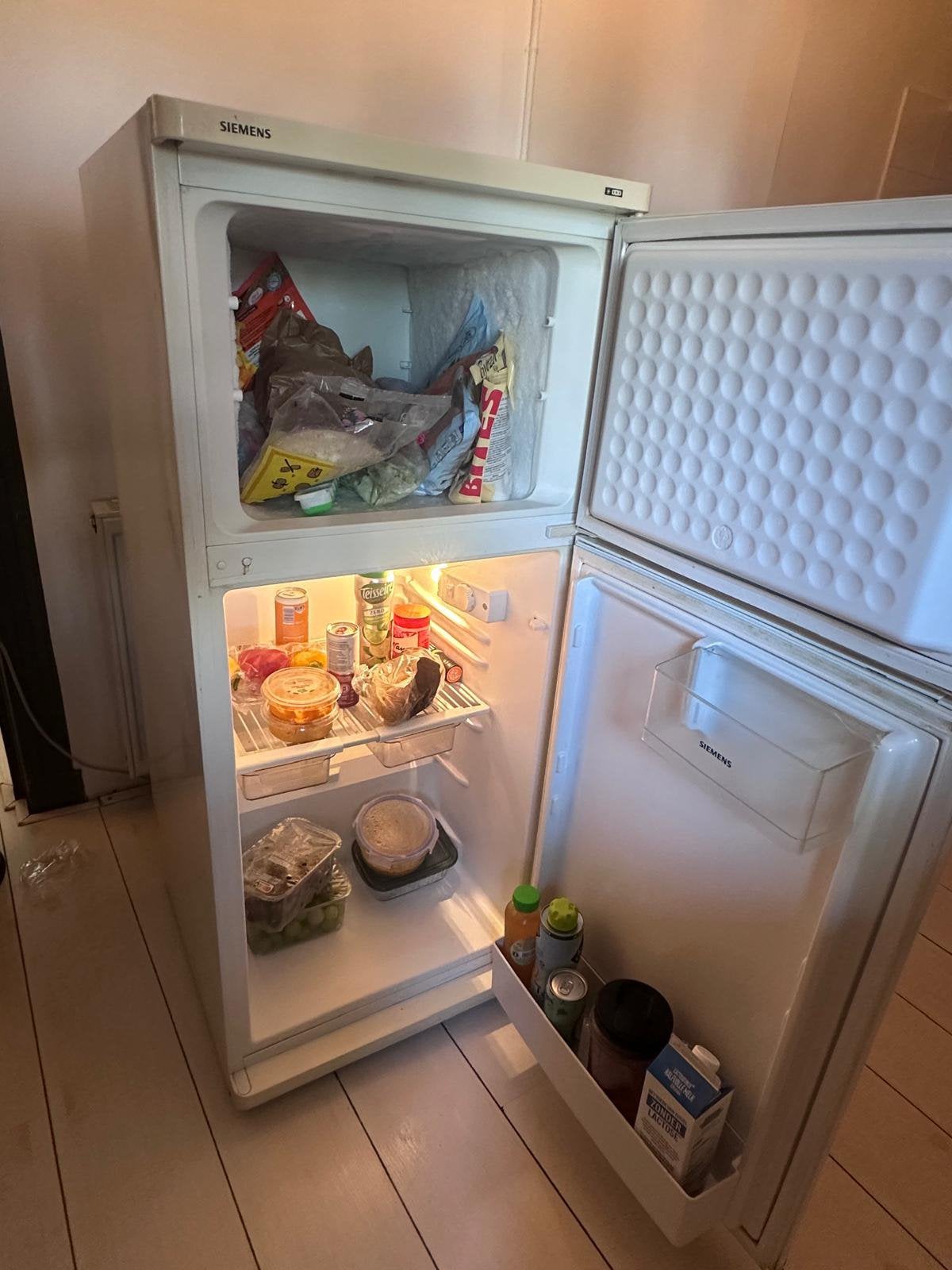 Siemens White Fridge Freezer – Used, Good Condition, 150 tot 200 liter, Gebruikt, Met vriesvak, 160 cm of meer