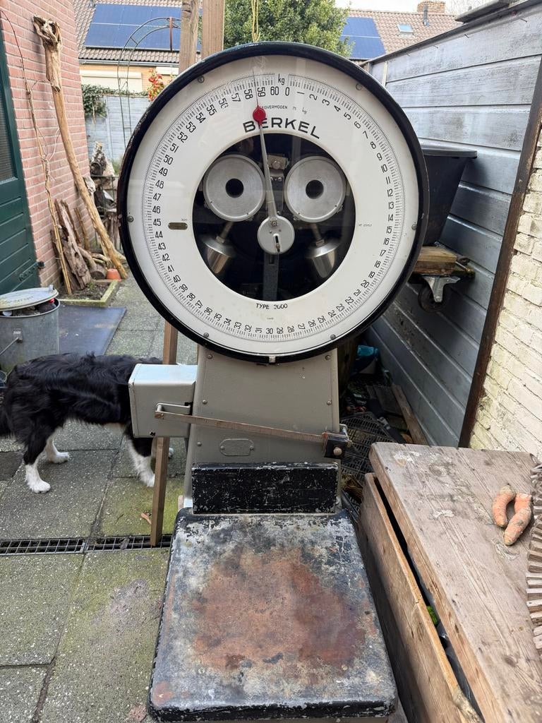 Antieke Berkel Bascule Weegschaal Type 3000 (1948), Ophalen