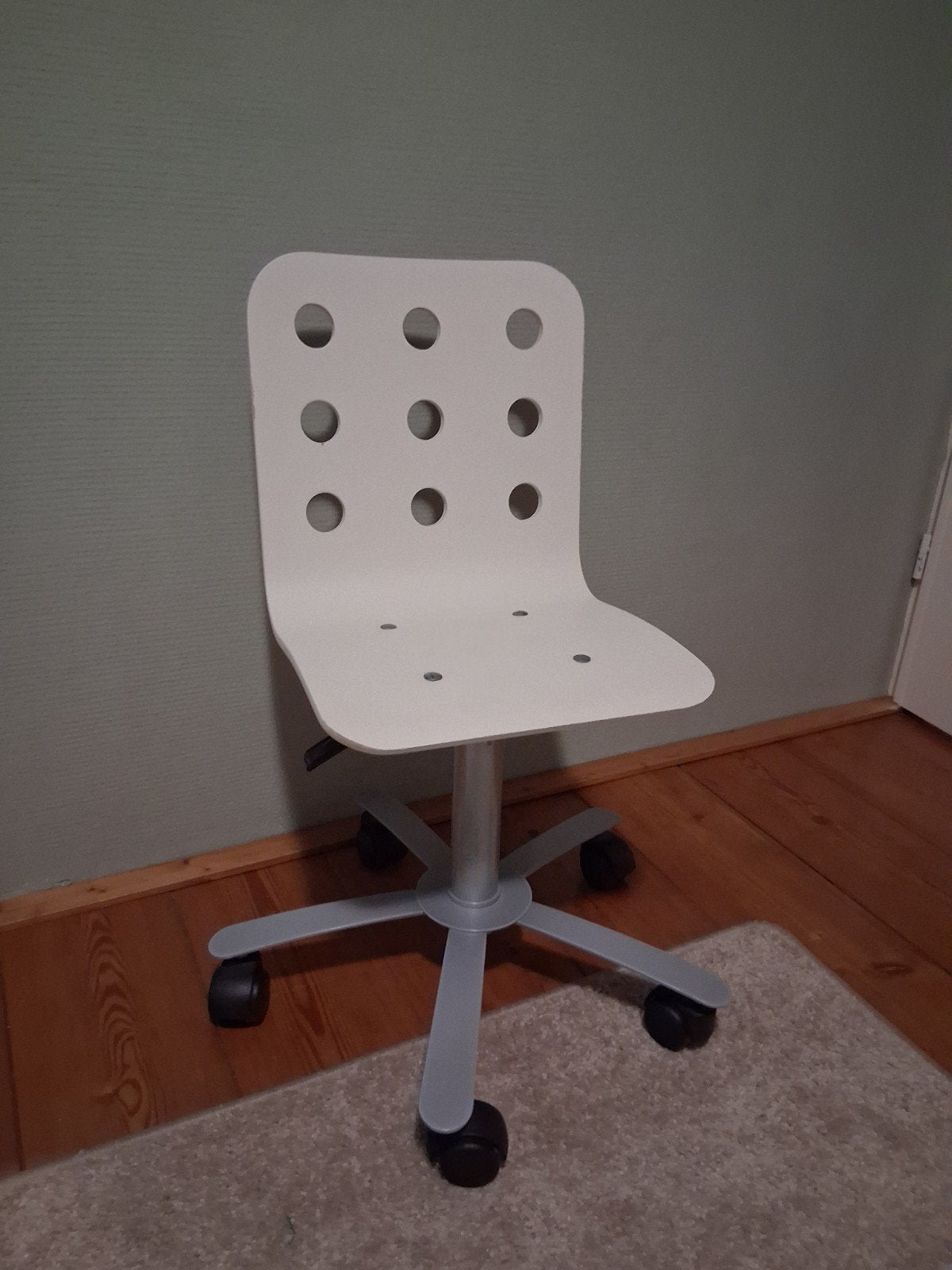 Witte ikea bureaustoel met wieltjes, Ophalen, Gebruikt, Wit, Bureaustoel