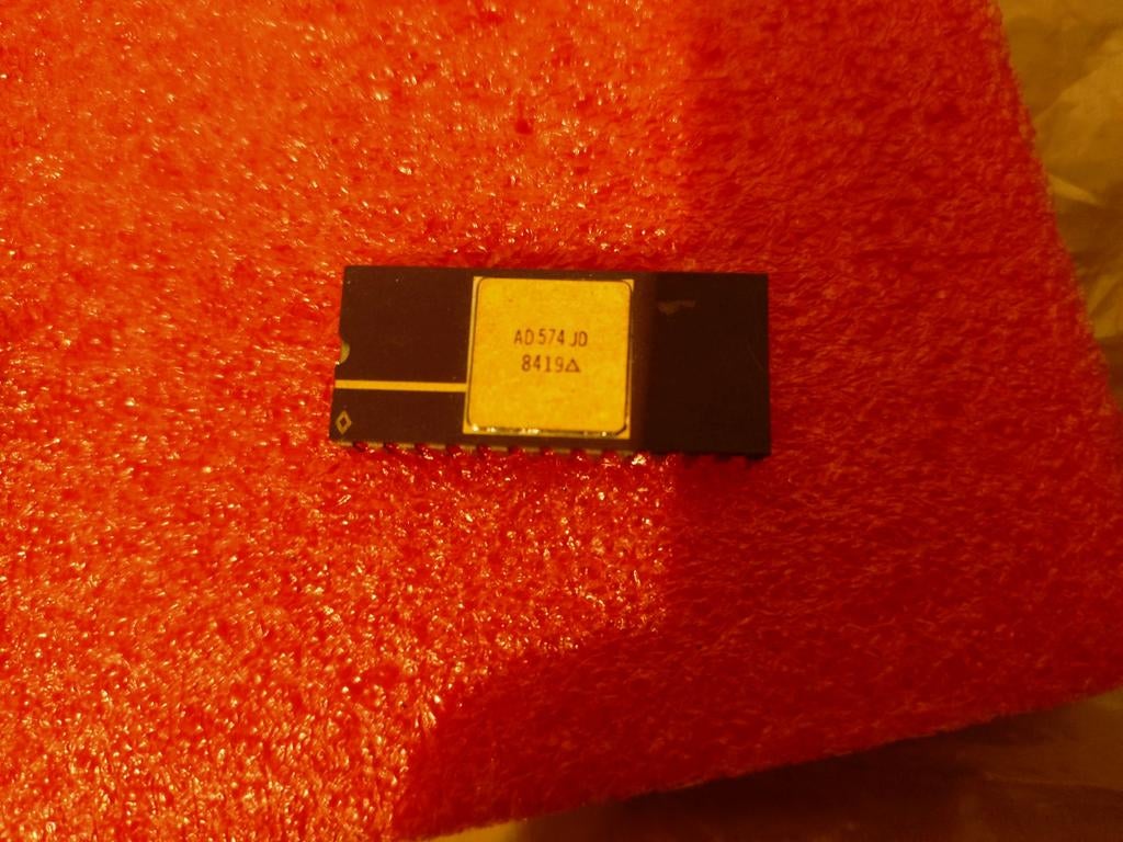 Ad574 JD 12Bit AD converter Analog devices, Ophalen of Verzenden