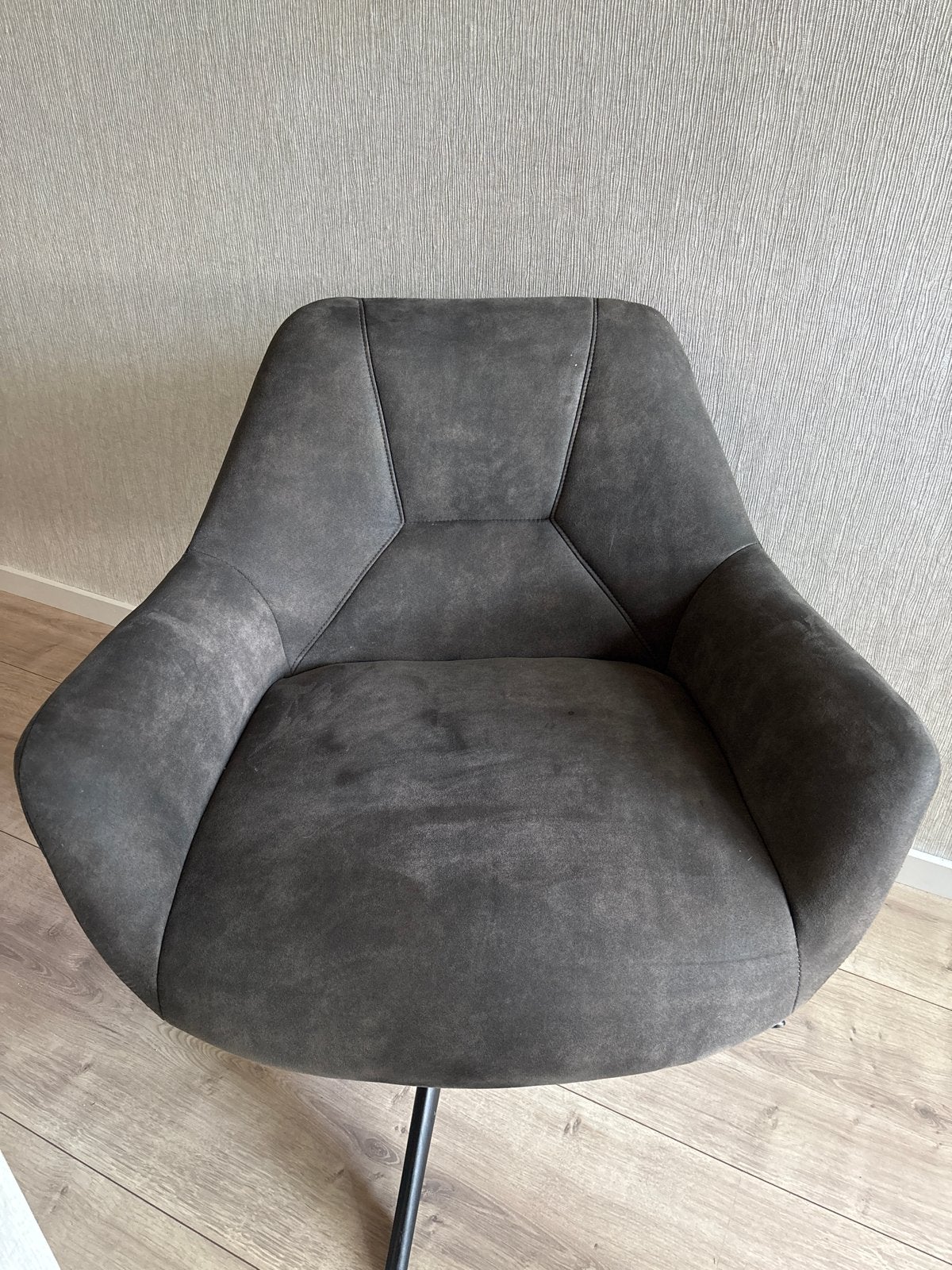 2 mooie, draaiende en fijn zittende woonkamer stoelen, Ophalen, Gebruikt
