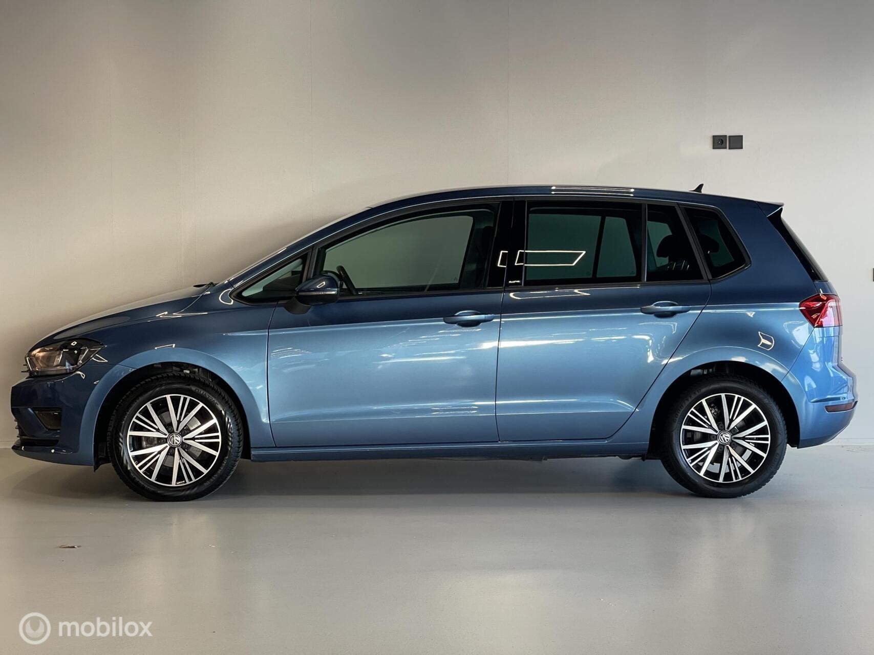 Volkswagen Golf Sportsvan | Stoelverwarming | Cruise | Trekh, Auto's, Voorwielaandrijving, Gebruikt, 4 cilinders, Blauw