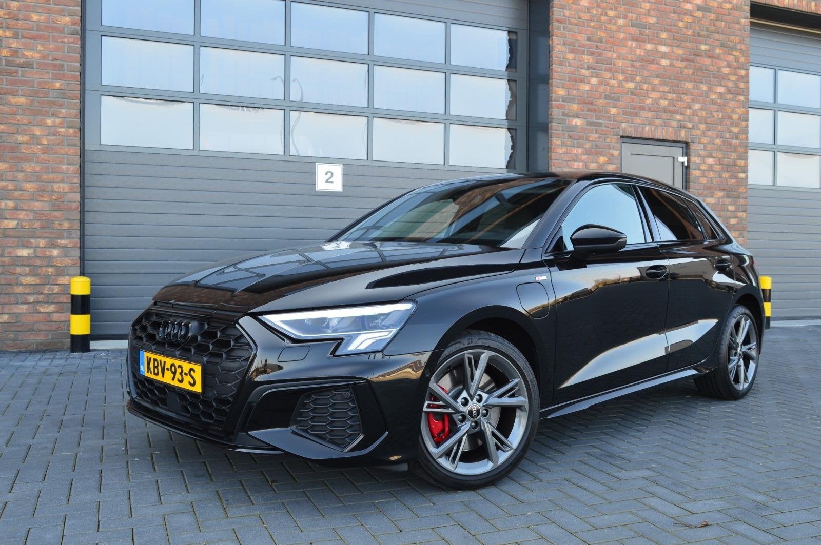 Audi A3 Sportback 45 TFSIe S Edition Competition | Gereserve, 77 km/l, Gebruikt, Euro 6, 4 cilinders