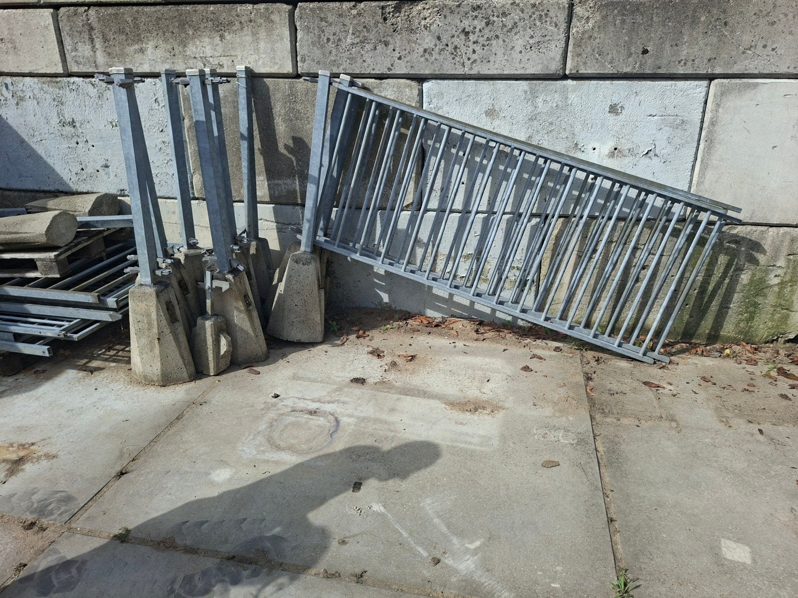 Gehalvaniseerd hekwerk met betonvoeten, Ophalen, Gebruikt, IJzer, Spijlenhekwerk