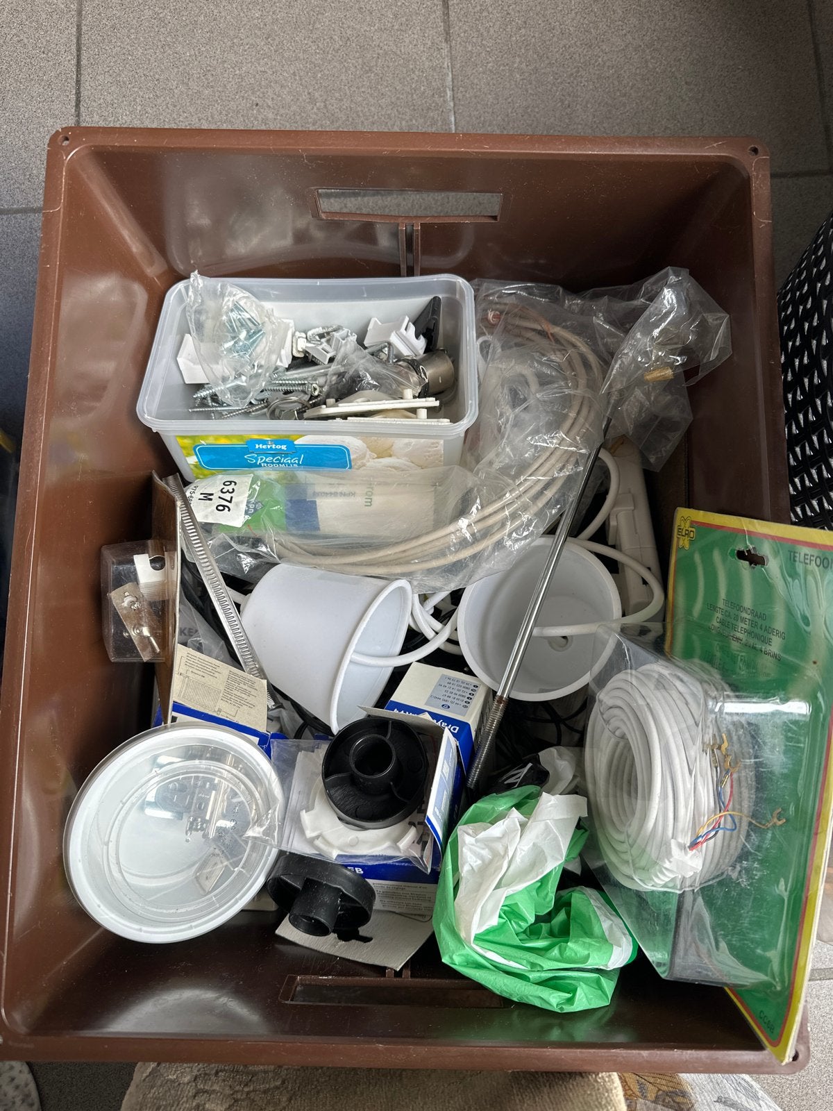 Diverse elektrische installatiematerialen en kabels, Ophalen of Verzenden, Gebruikt, Overige merken, Overige typen