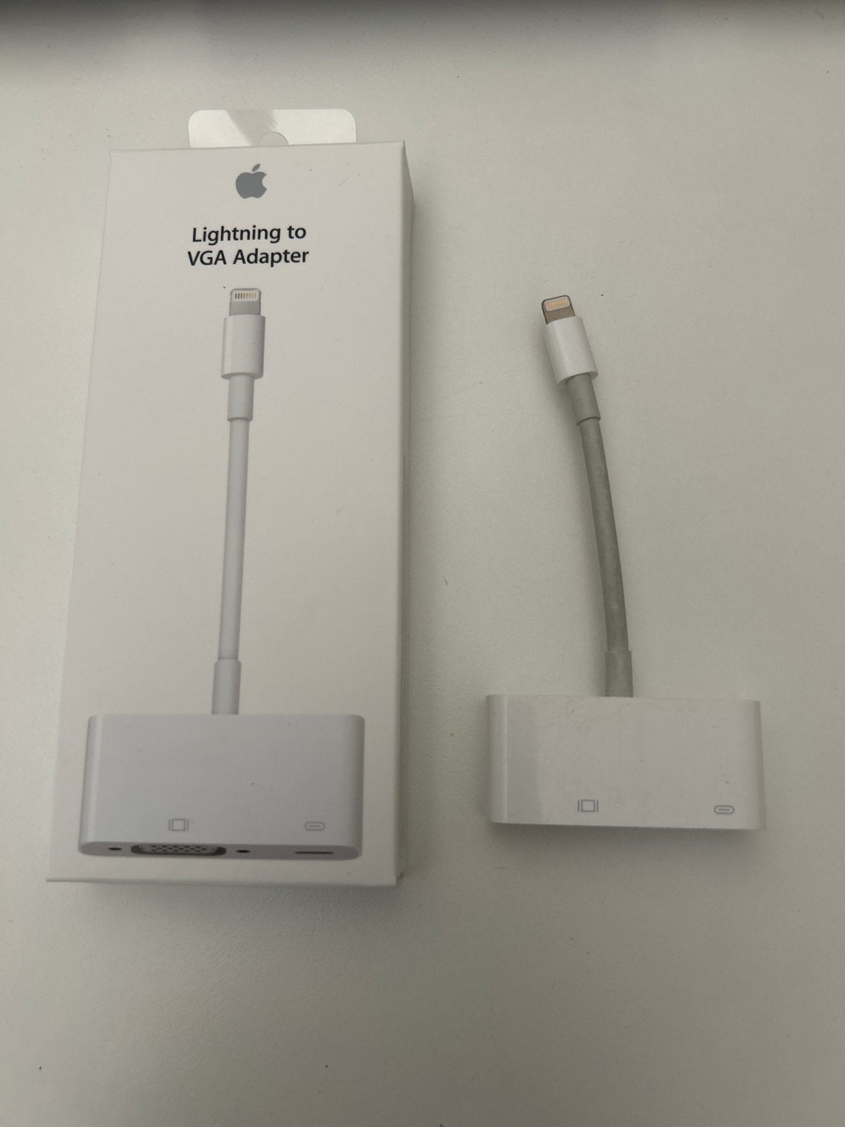 Apple Lightning naar VGA Adapter - MD825ZM/A, Ophalen of Verzenden, Gebruikt