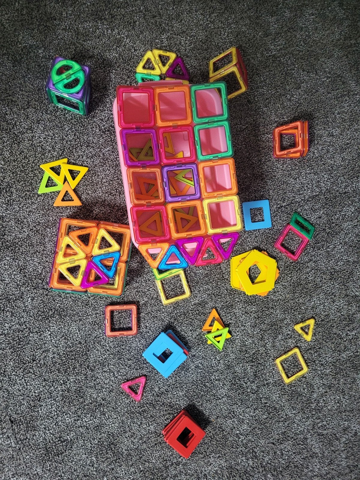 Magformers magnetische bouwset met opbergdoos - kleurrijke, Kinderen en Baby's, Ophalen of Verzenden, Bouwen