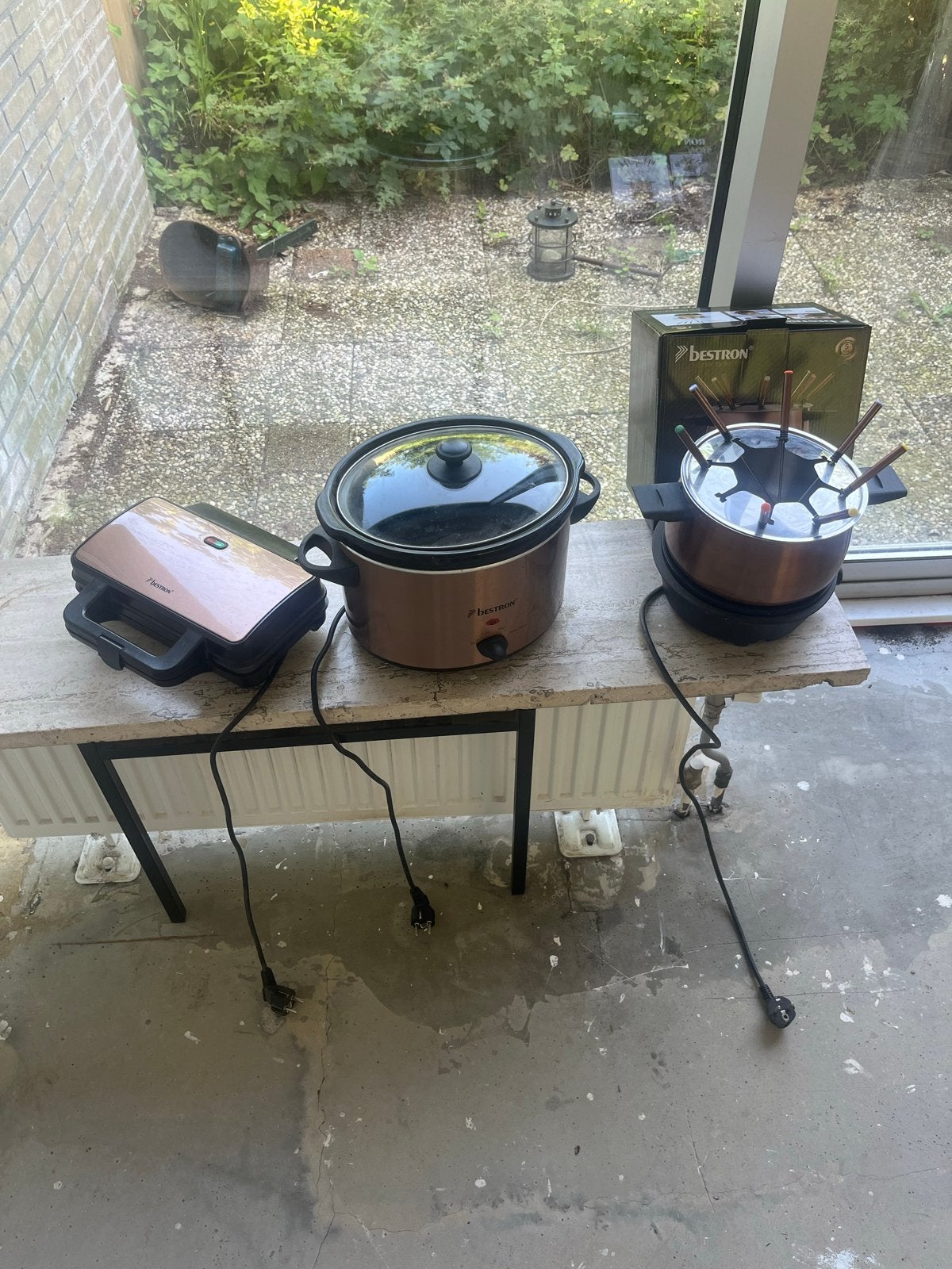 Bestron Keukenapparatuur: Tosti, Slowcooker, Fonduepan, Ophalen, Zo goed als nieuw