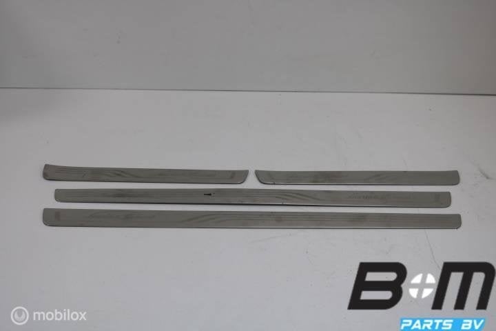 Set instaplijsten Laurin & Klement editie Skoda Superb 3, Gebruikt