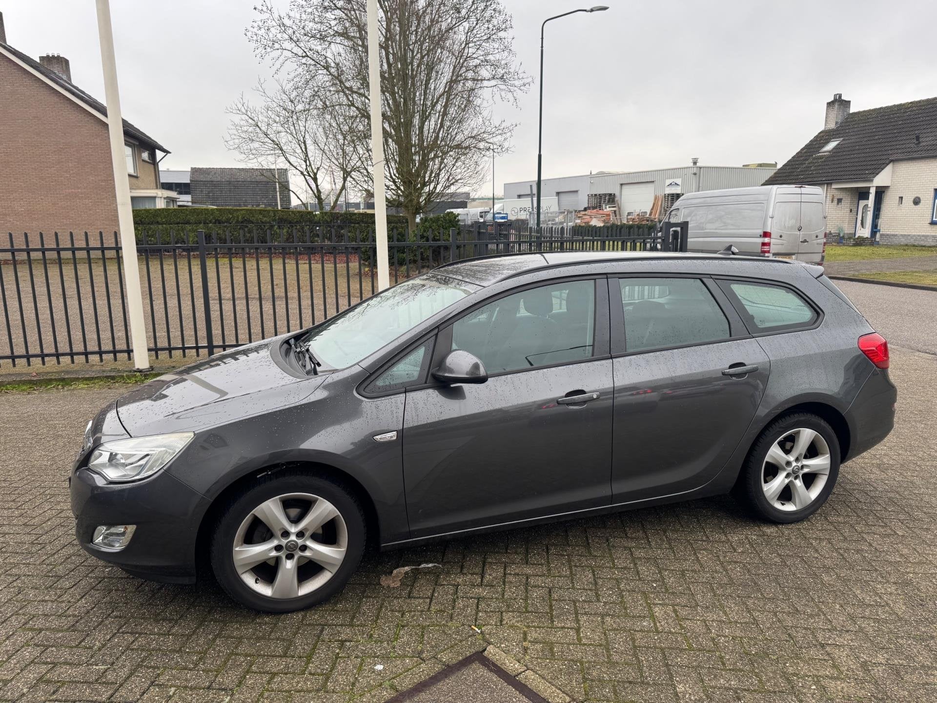Opel Astra Sports Tourer 1.3 CDTi S/S Edition Airco, Trkhaak, Voorwielaandrijving, Euro 5, 730 kg, Gebruikt