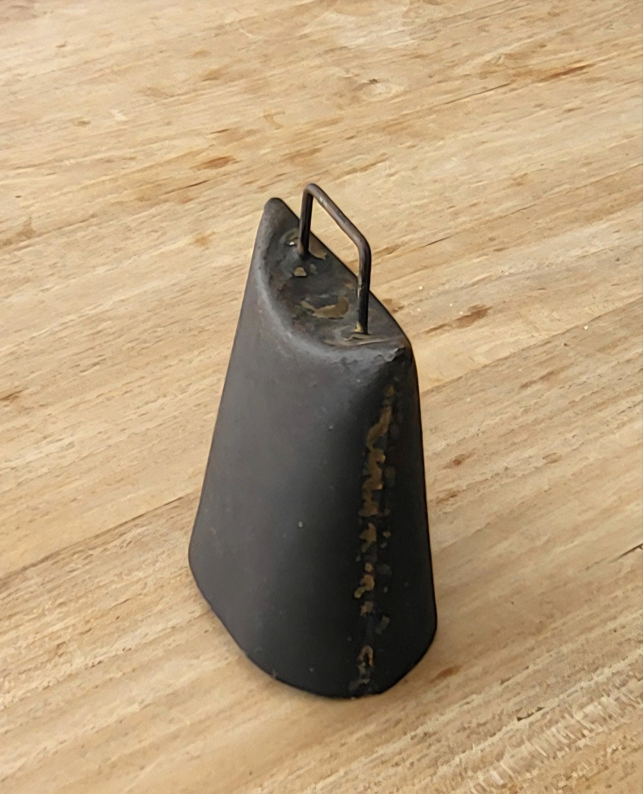 Oude zwarte ijzeren koeienbel, Ophalen of Verzenden