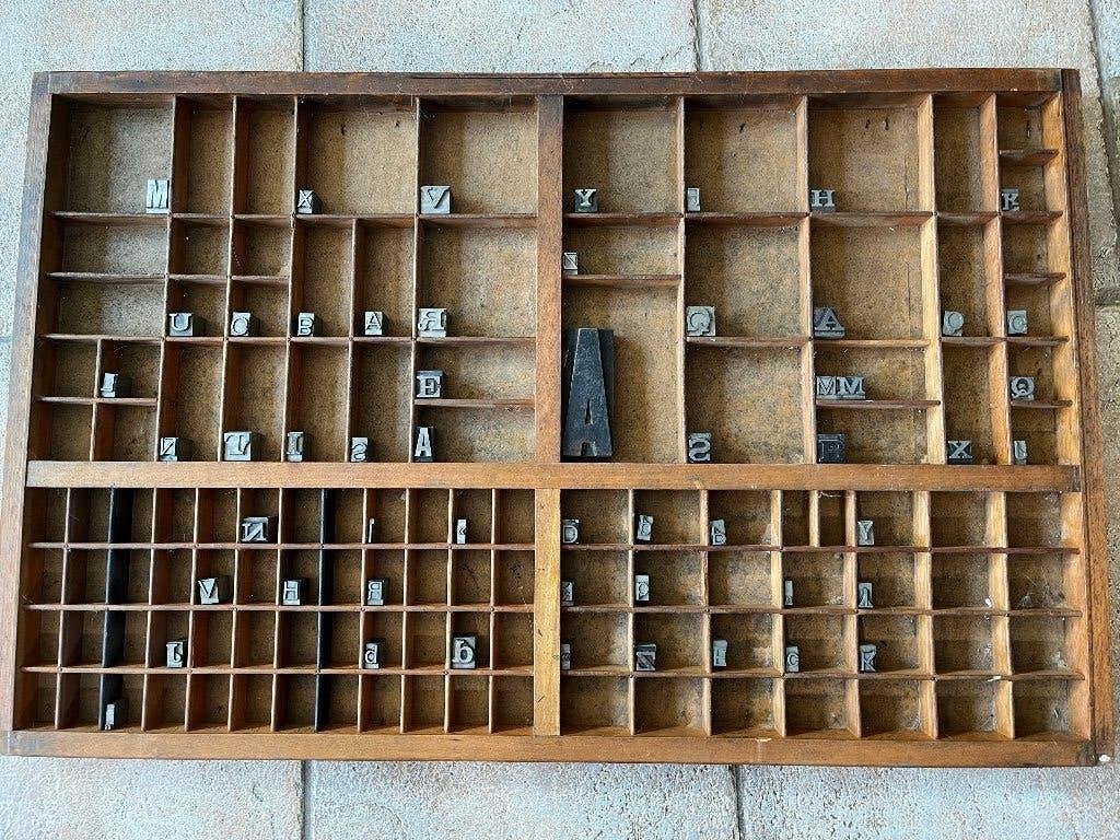 letterbak met loden letters, Ophalen, Gebruikt, Industrieel, Hout