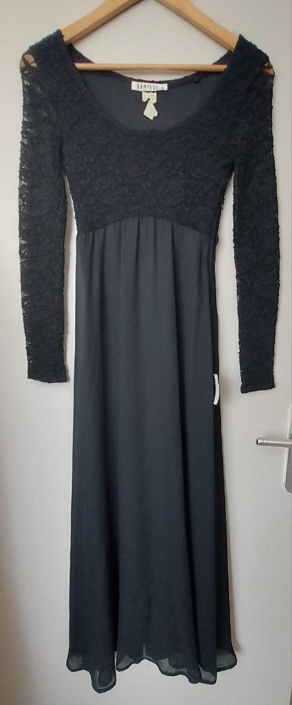 Zwarte galajurk met kant, Rampage, maat XS, Kleding | Dames, Galajurk, Zwart, Ophalen of Verzenden, Zo goed als nieuw