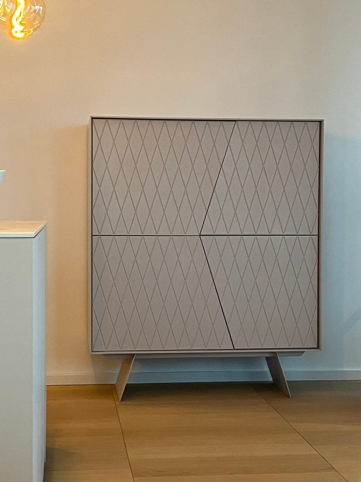 A2L E-klipse 009 Highboard, Ophalen, Zo goed als nieuw, 25 tot 50 cm, 100 tot 150 cm