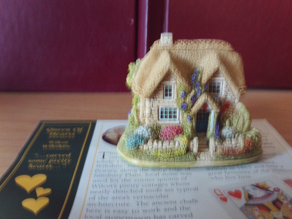 Lilliput Lane - Queen of Hearts, Ophalen of Verzenden, Zo goed als nieuw, Overige typen