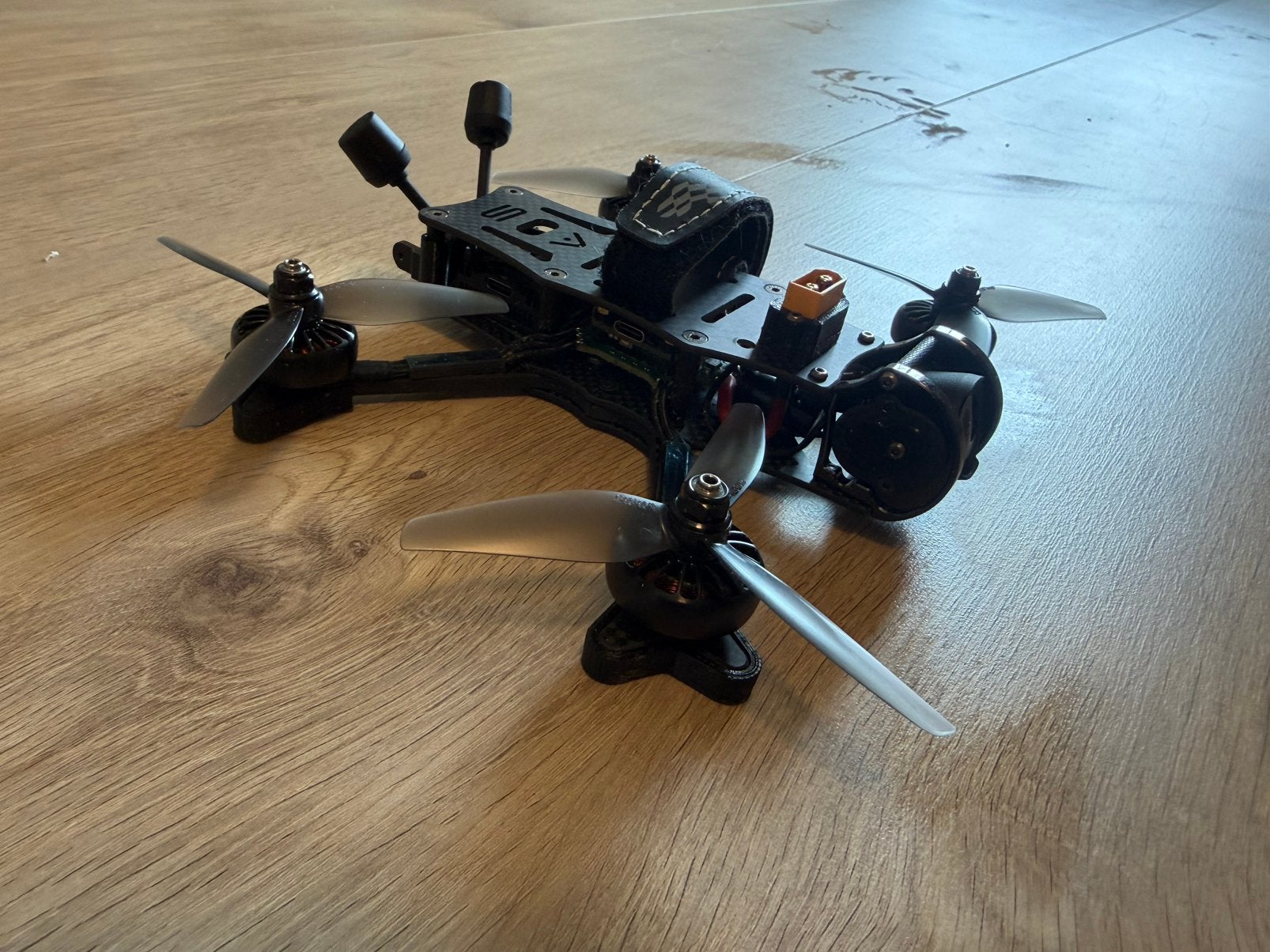 AOS RC 4 V5 FPV Drone (6S) – Zonder DJI O4, Ophalen, Zo goed als nieuw