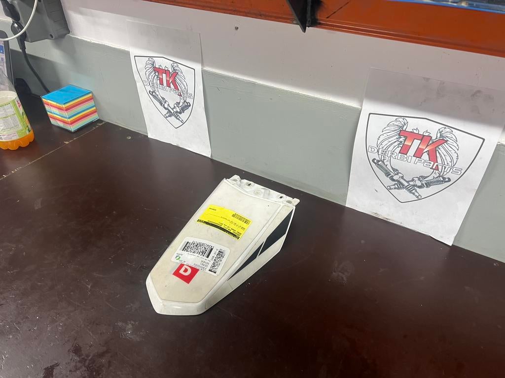 Derbi achter kap orgineel, Gebruikt, Ophalen of Verzenden, Nvt, Kap