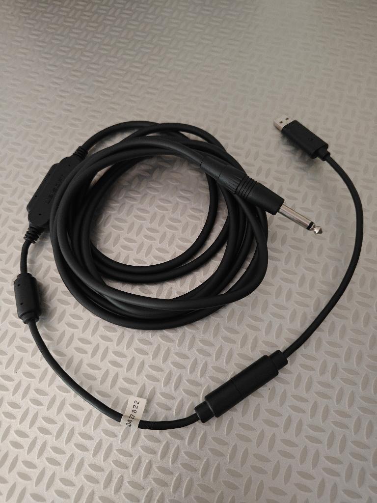 Ubisoft USB Guitar Adapter - analoog naar digitaal converter, Ophalen, Gebruikt, Minder dan 5 kanalen