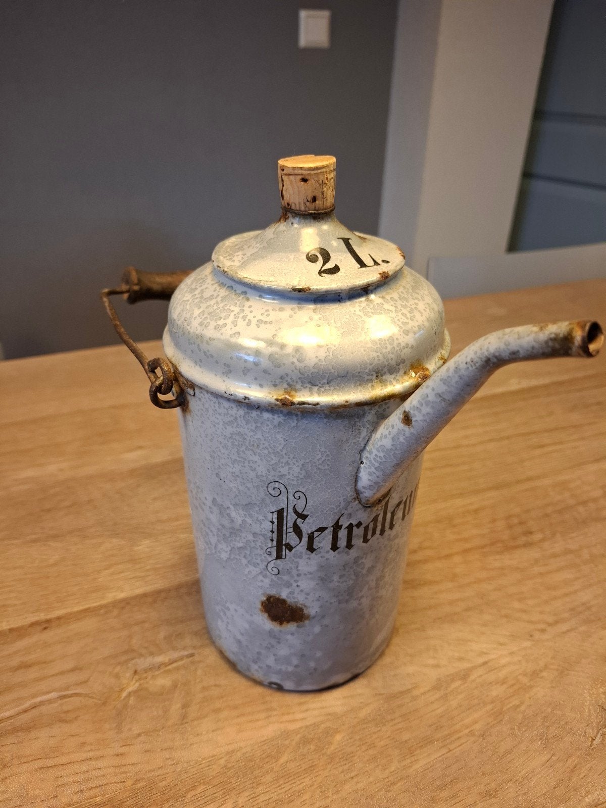 Oude petroleum kan., Ophalen