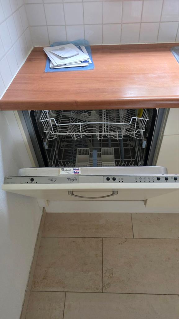 Whirlpool ADG 9556 Volledig Geïntegreerde Inbouw Vaatwasser, Witgoed en Apparatuur, Vaatwasmachines, Gebruikt, Inbouw, Minder dan 85 cm