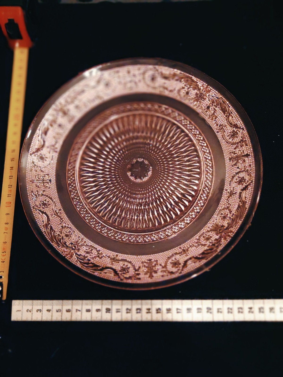 Decoratieve glazen schaal met reliëfpatroon, Ophalen of Verzenden