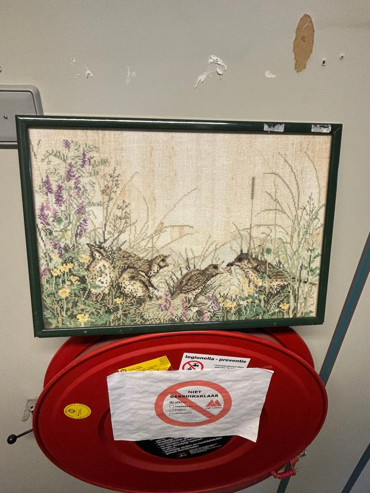 Prachtige Vintage Borduurwerk Vogels in lijst, Antiek en Kunst, Kunst | Schilderijen | Klassiek, Ophalen, Bijzondere lijst, Dieren