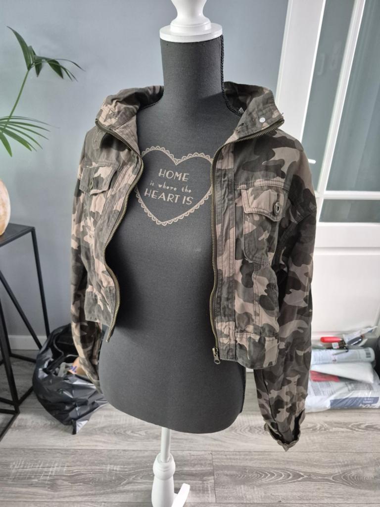 Trendy camouflage jasje van T.R.EN.D O.N.E, maat XXL, T.R.EN.D O.N.E, Maat 46/48 (XL) of groter, Ophalen of Verzenden, Gedragen