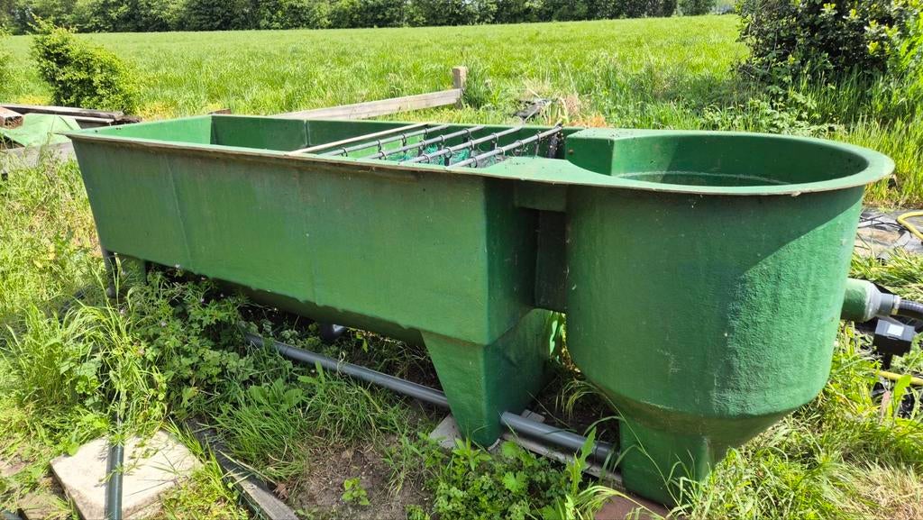 Grote vijverfilter met borstels, matten en vortex, Ophalen, Gebruikt