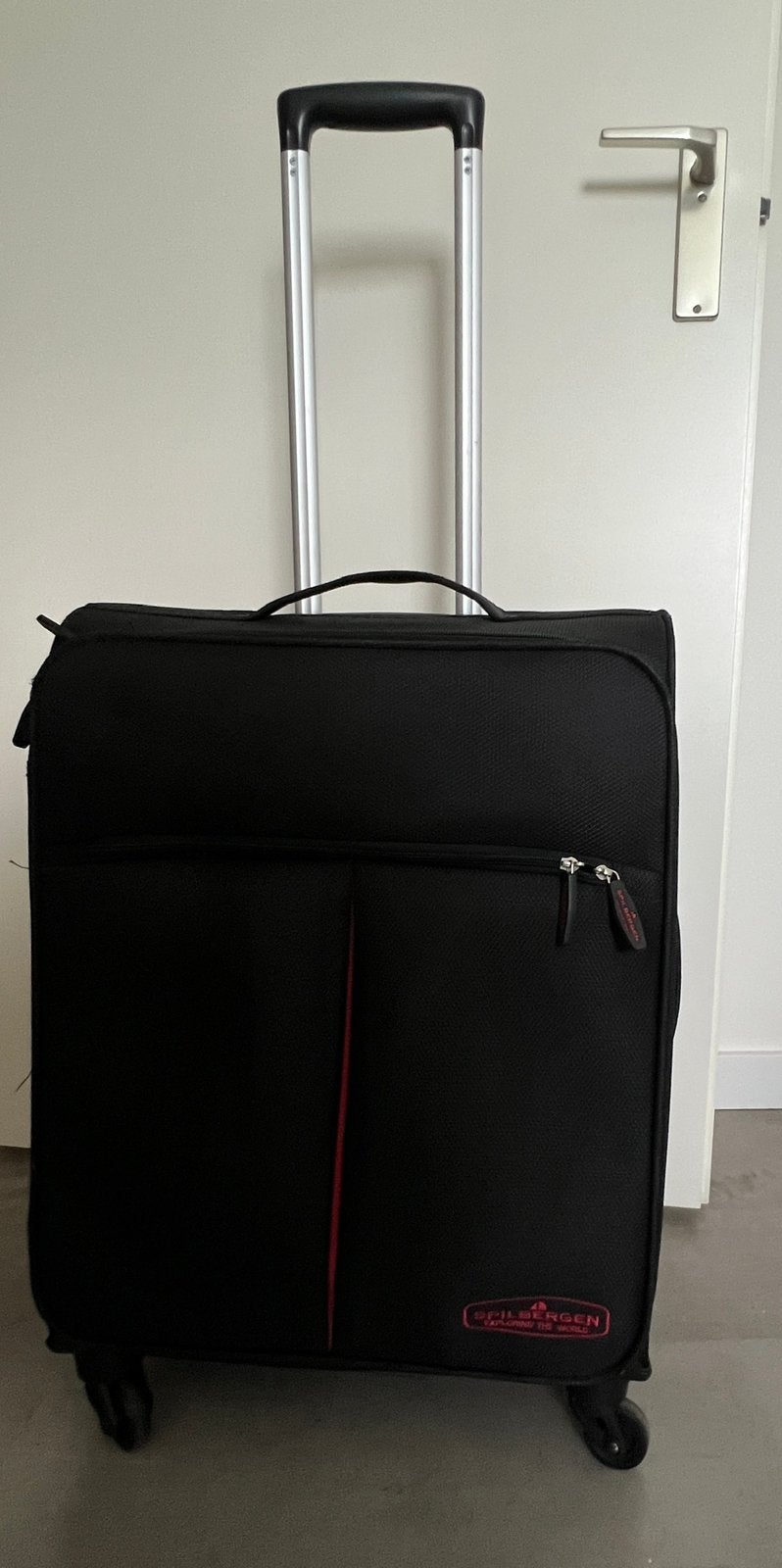 Lichte koffer, Ophalen of Verzenden, Zo goed als nieuw, Zacht kunststof, 70 cm of meer
