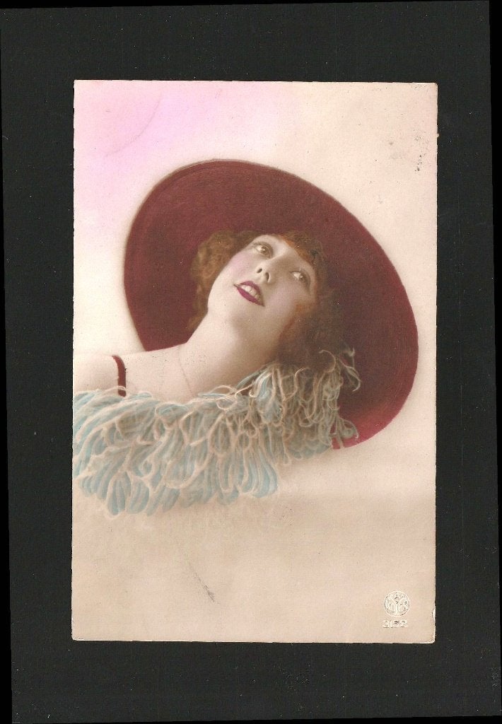 Jonge dame met grote hoed (Franse kaart) BB2-05, Ophalen of Verzenden, 1920 tot 1940, Gelopen, Overige thema's