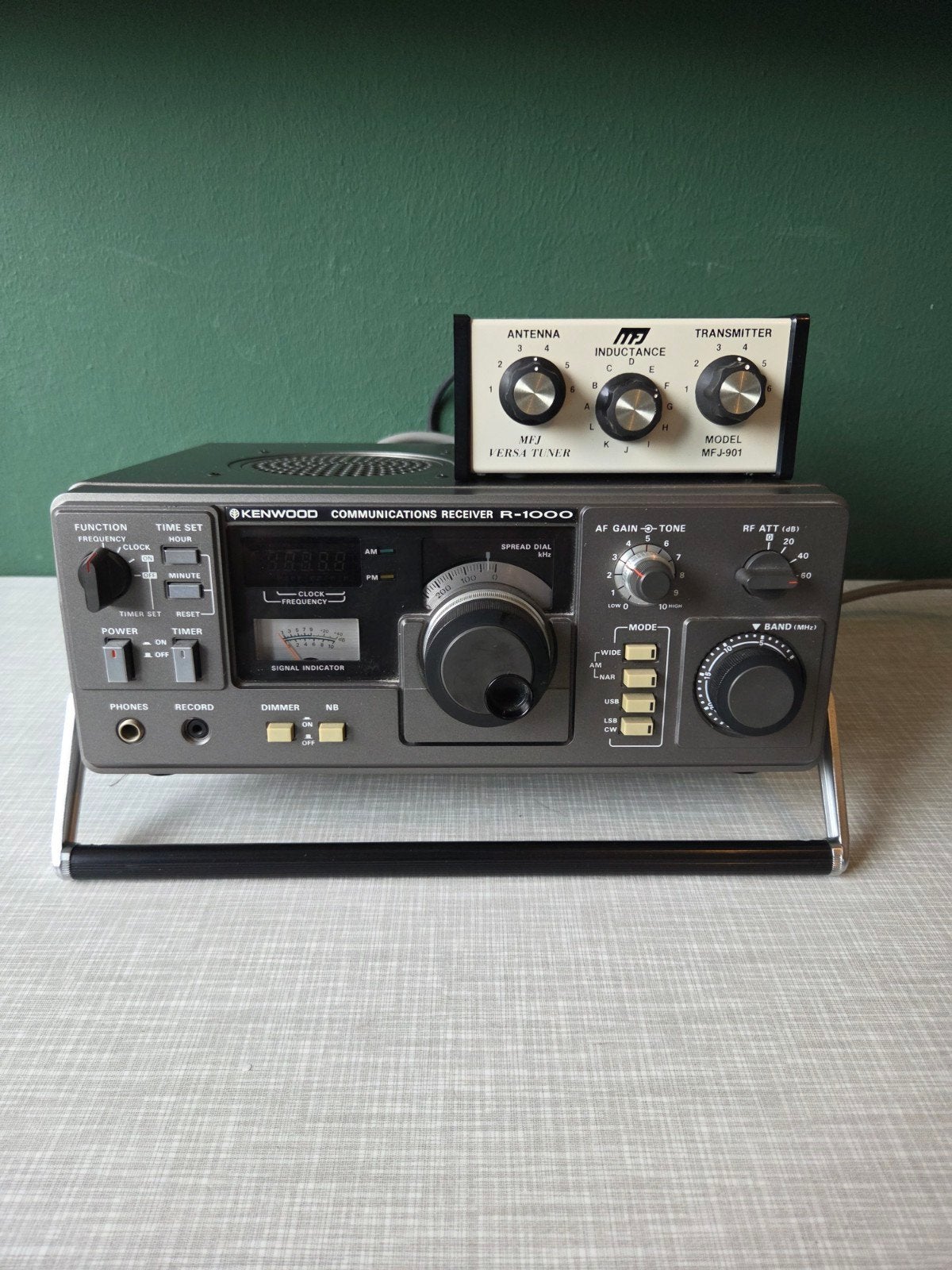 Kenwood R-1000 Communicatie Ontvanger + MFJ-901 Versa Tuner, Ophalen, Gebruikt, Wereldontvanger
