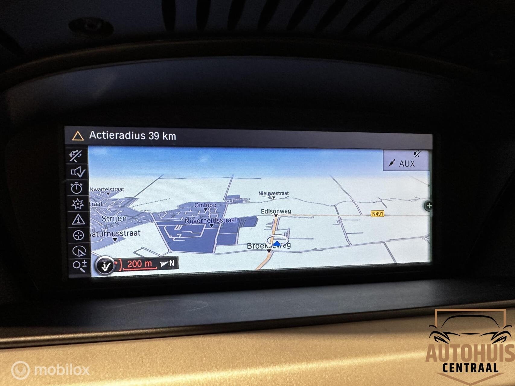 Foto 20 van BMW 3-serie Touring 318i Business Line*NwAPK*Trekhaak*Navi