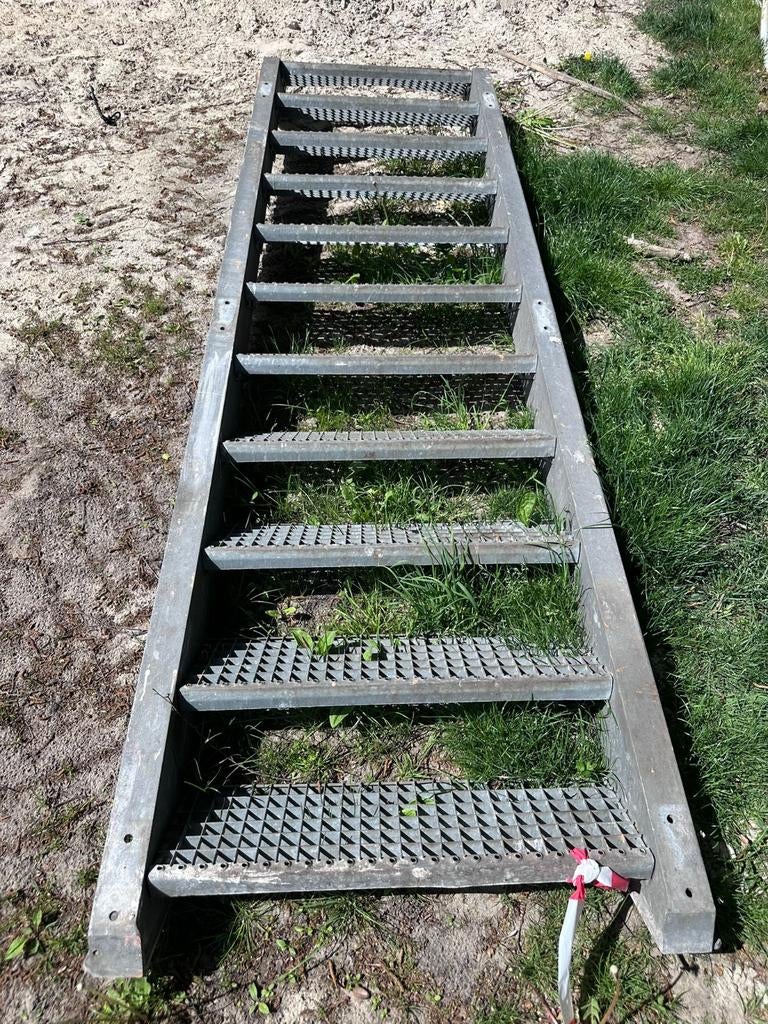 Stalen trap, Doe-het-zelf en Verbouw, Ladders en Trappen, Ophalen, Gebruikt, ., Trap