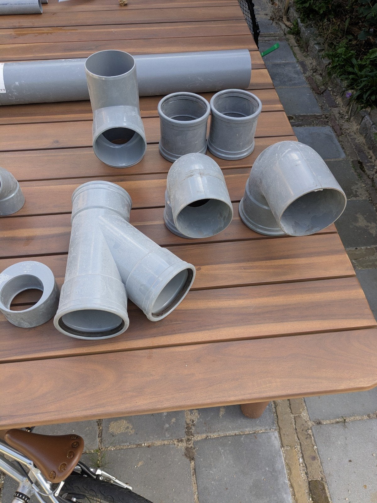 Diversen PVC: 2x bocht, T stuk Y stuk 110mm en 75mm, Ophalen, Afvoer, Pvc, Zo goed als nieuw