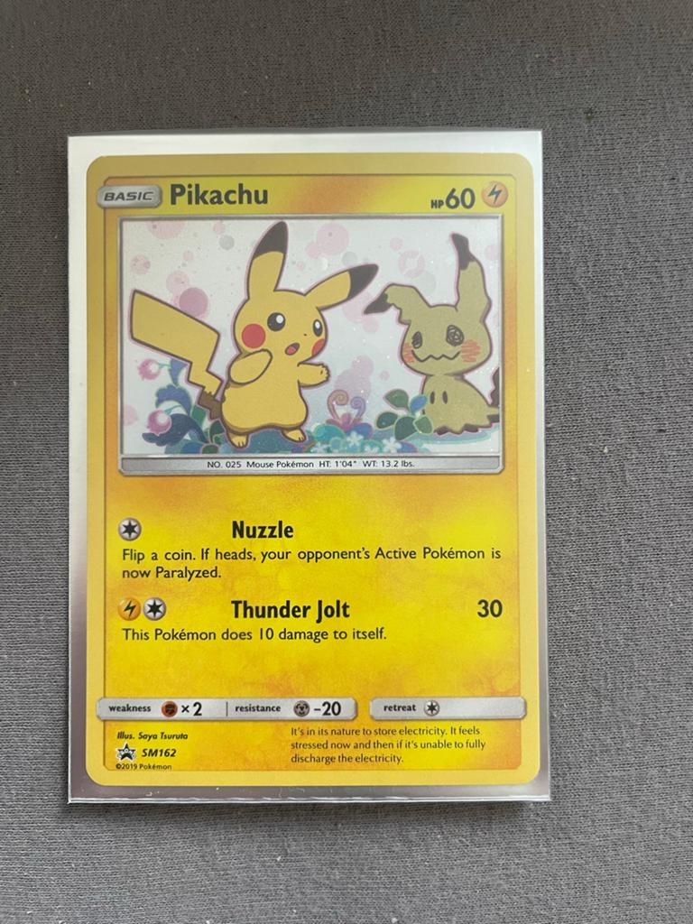 Pikachu SM162 Promo Kaart - Pokémon TCG, Hobby en Vrije tijd, Verzamelkaartspellen | Pokémon, Ophalen of Verzenden, Zo goed als nieuw