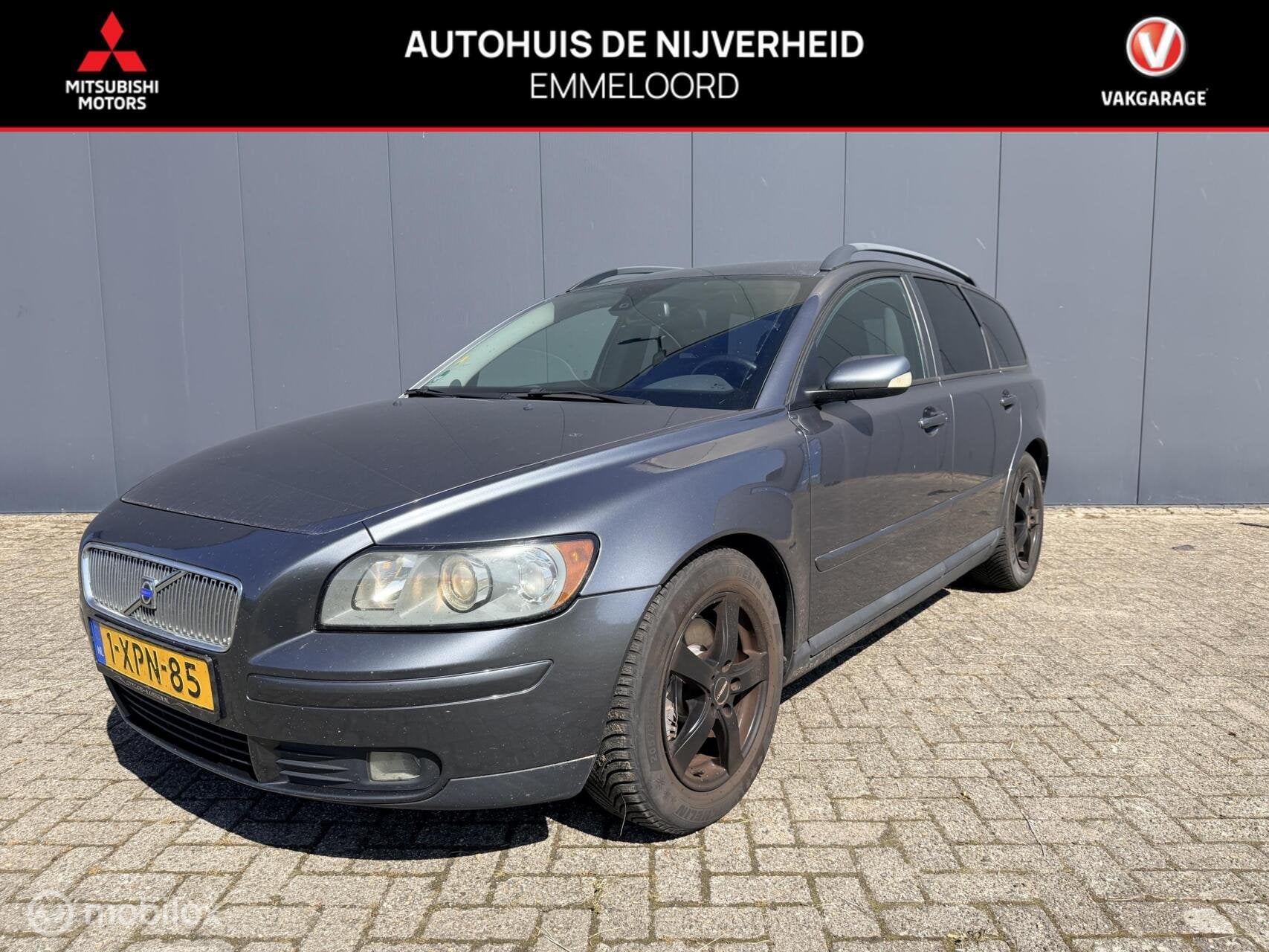 Volvo V50 2.4 Summum automaat, Auto's, Volvo, Gebruikt, 700 kg, Leder en Stof, 11 km/l
