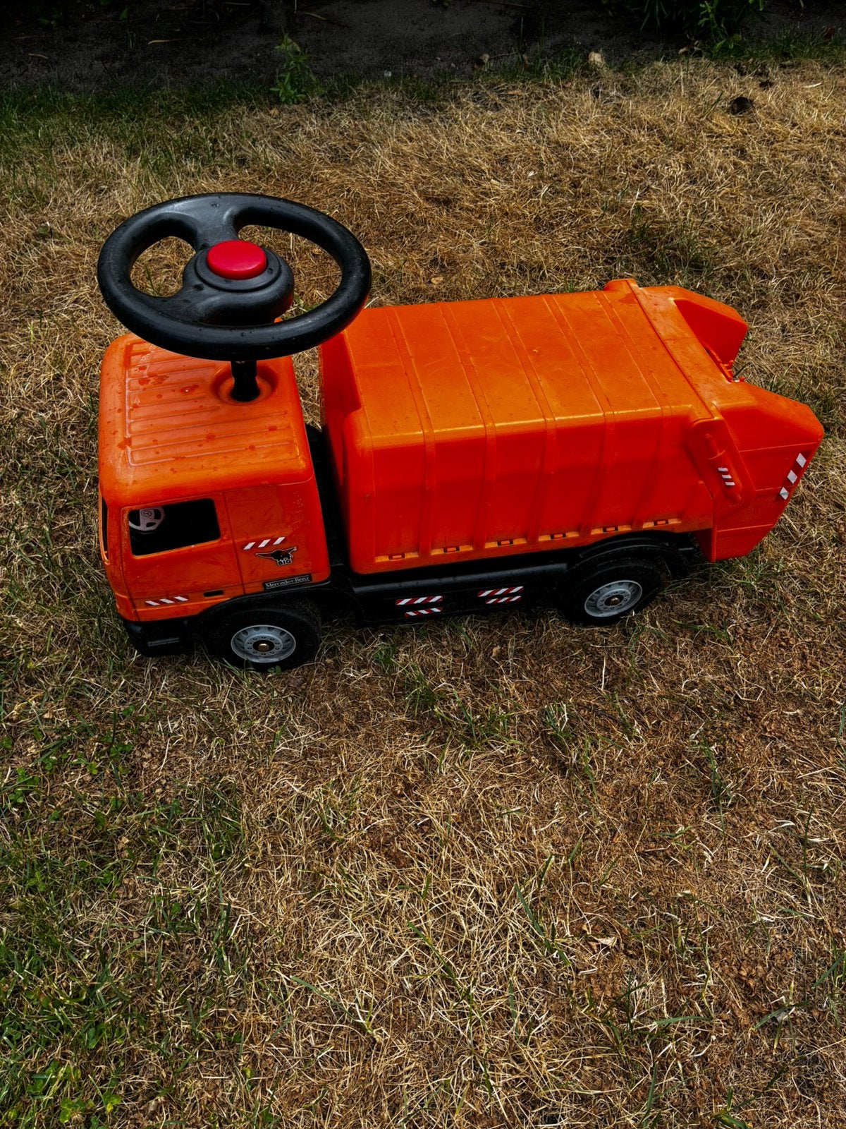 Vuilniswagen Mercedes Benz, Ophalen, Gebruikt