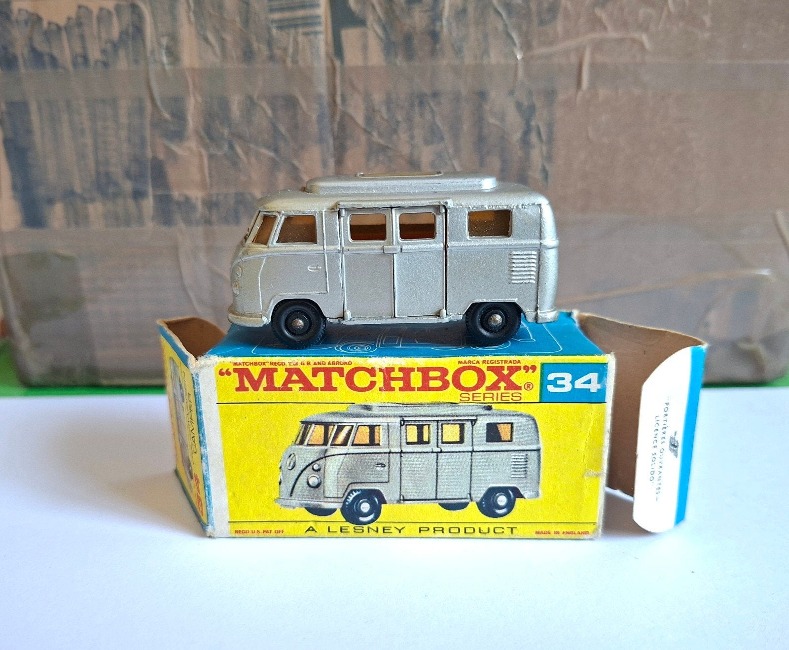 Matchbox 34 volkswagen camper, Hobby en Vrije tijd, Modelauto's | 1:43, Ophalen of Verzenden, Auto, Matchbox