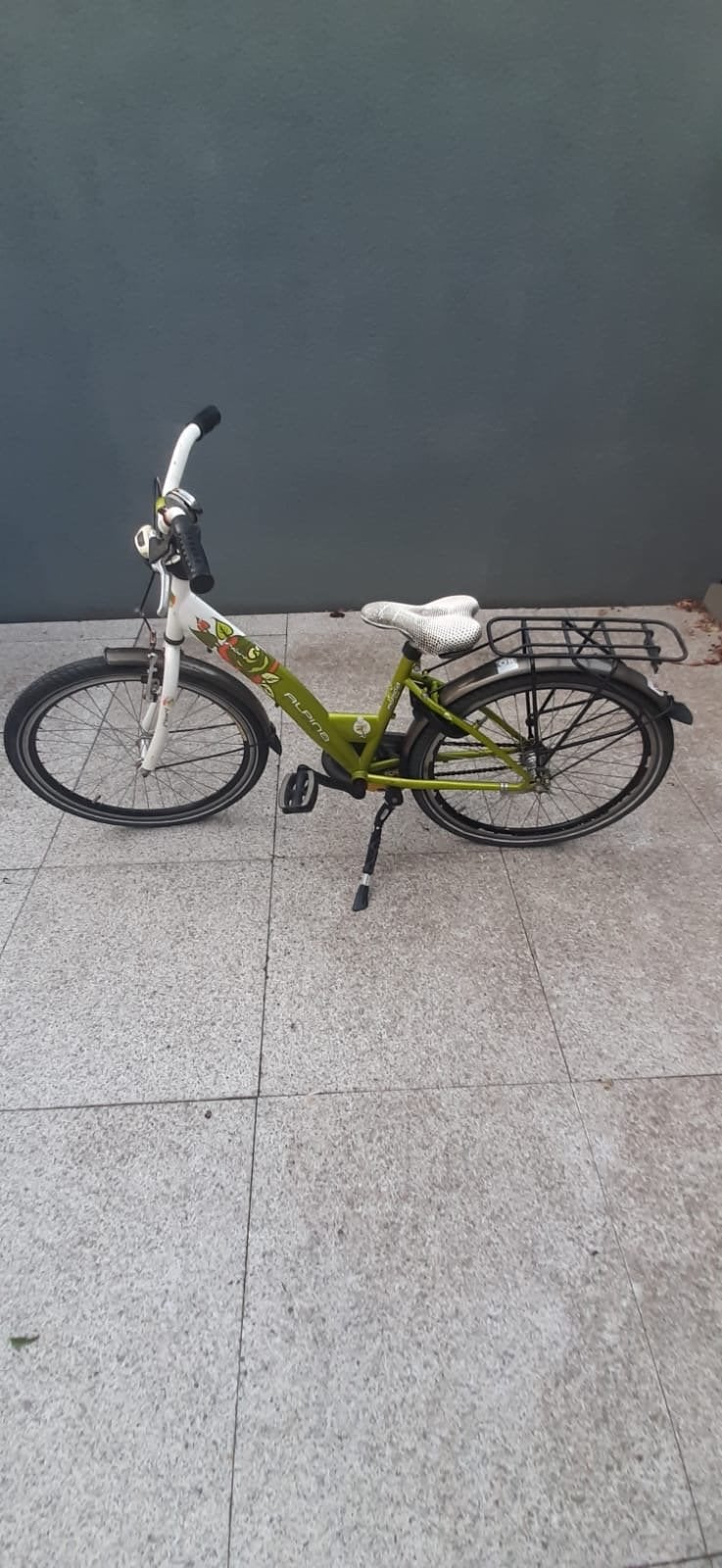 Meisjes kinderfiets 24 inch - Groen/Wit, Velgrem, Ophalen of Verzenden, Handrem, Gebruikt