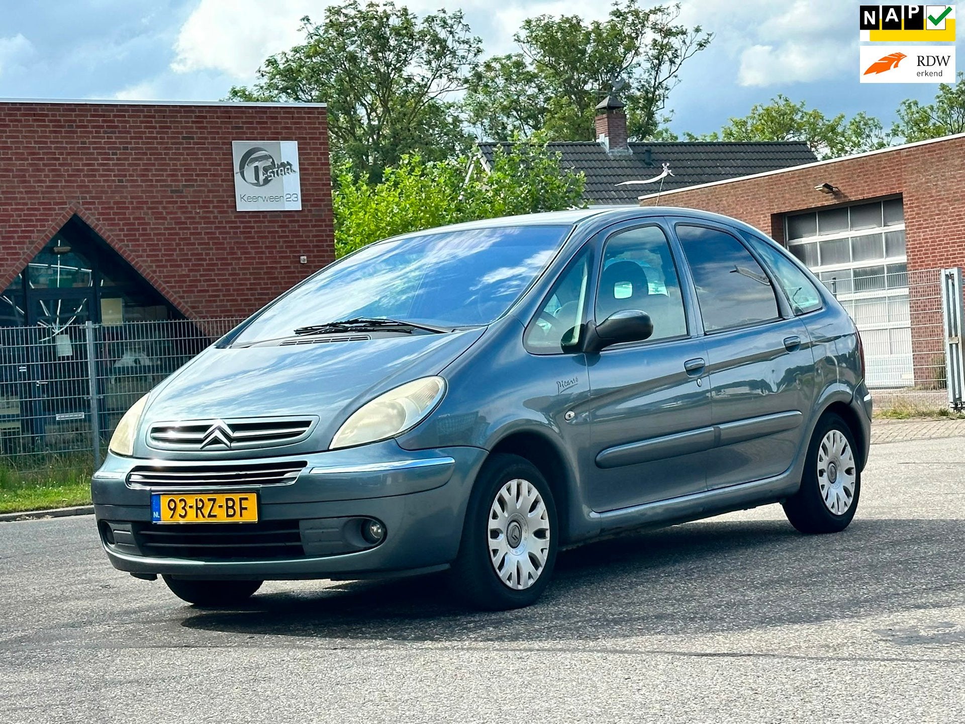 Citroen Xsara Picasso 2.0i-16V Attraction Automaat*Cruise*Ai, Auto's, Citroën, Dealer onderhouden, 136 pk, 4 cilinders, 700 kg