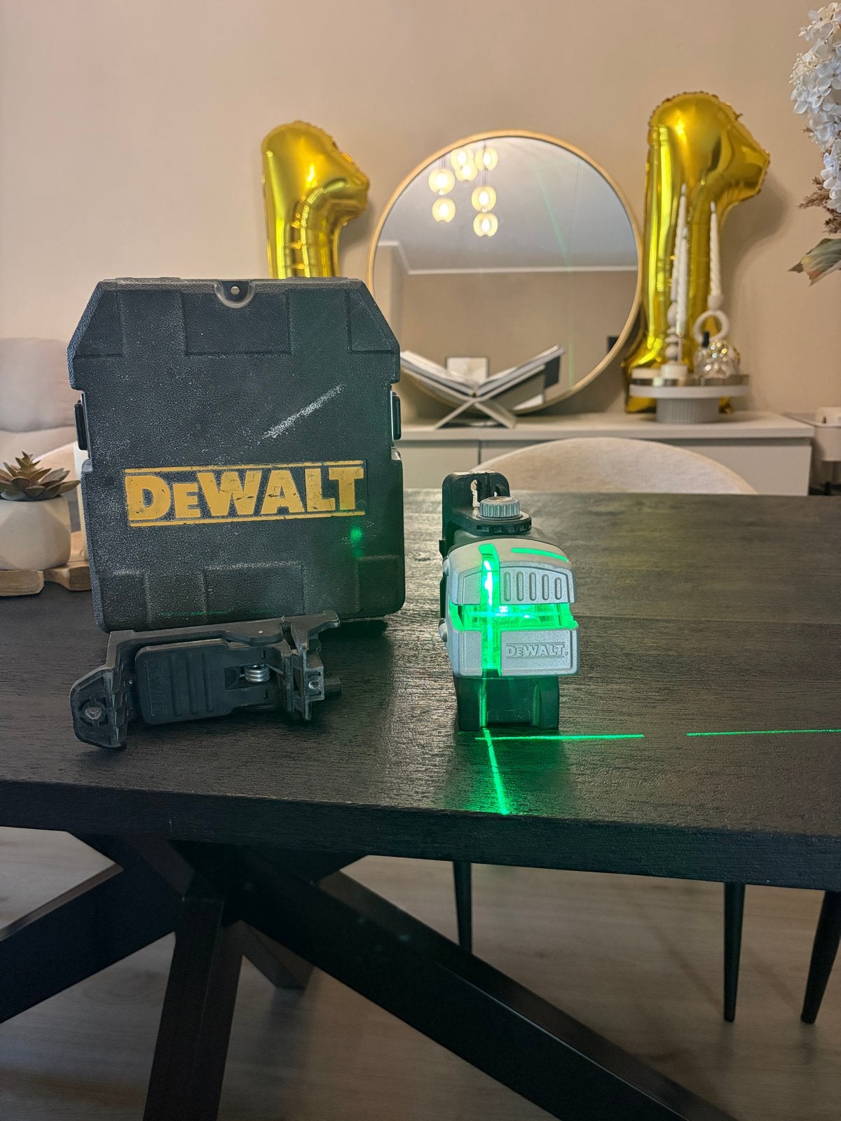 DeWalt DW089CG Groene Kruislijnlaser met Koffer