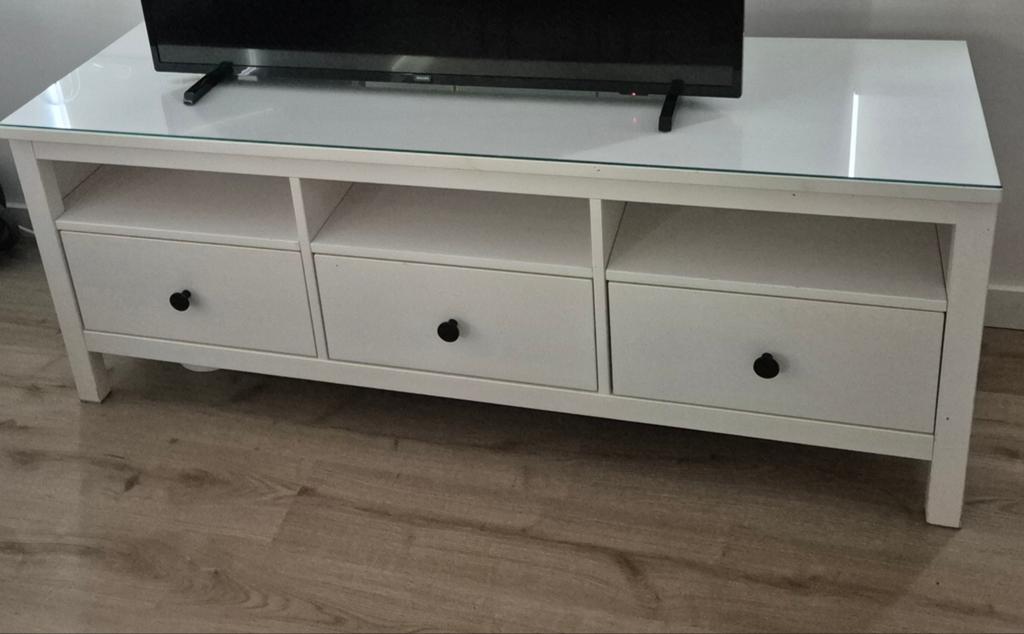 HEMNES TV meubel wit met glasplaat, Ophalen, Gebruikt, 100 tot 150 cm, Minder dan 100 cm
