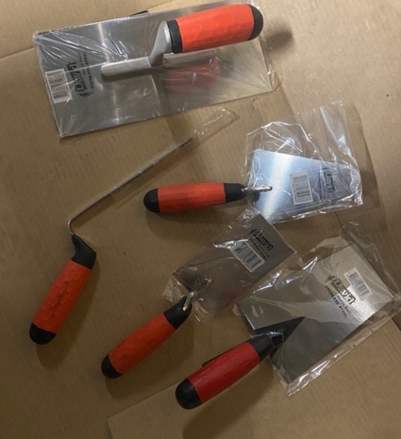 Partij 100 stuks Assorti Nieuwe Handgereedschappen, Ophalen, Onbekend, Nieuw, Onbekend